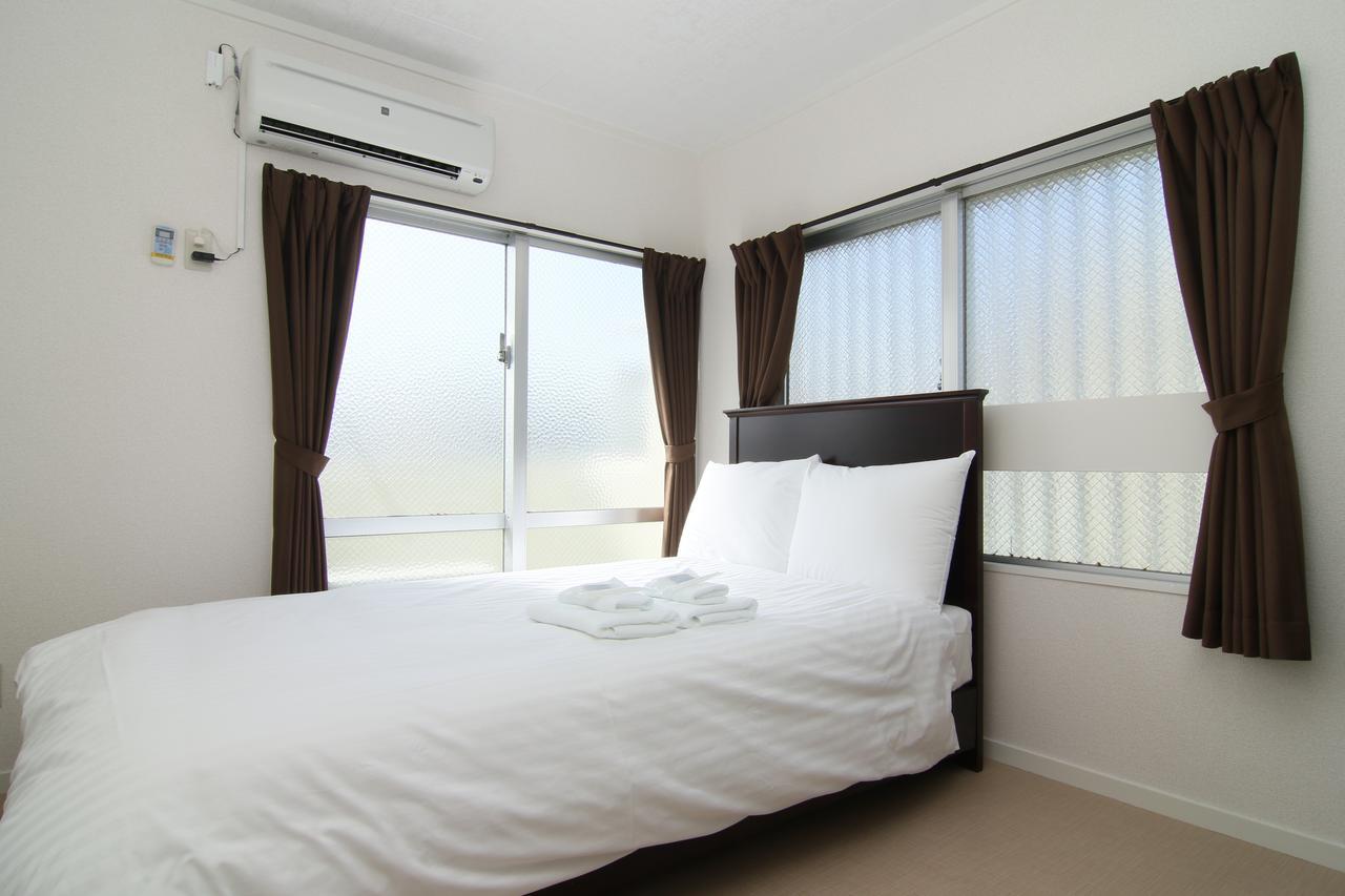 Seven House Urasoe Hotel Bagian luar foto
