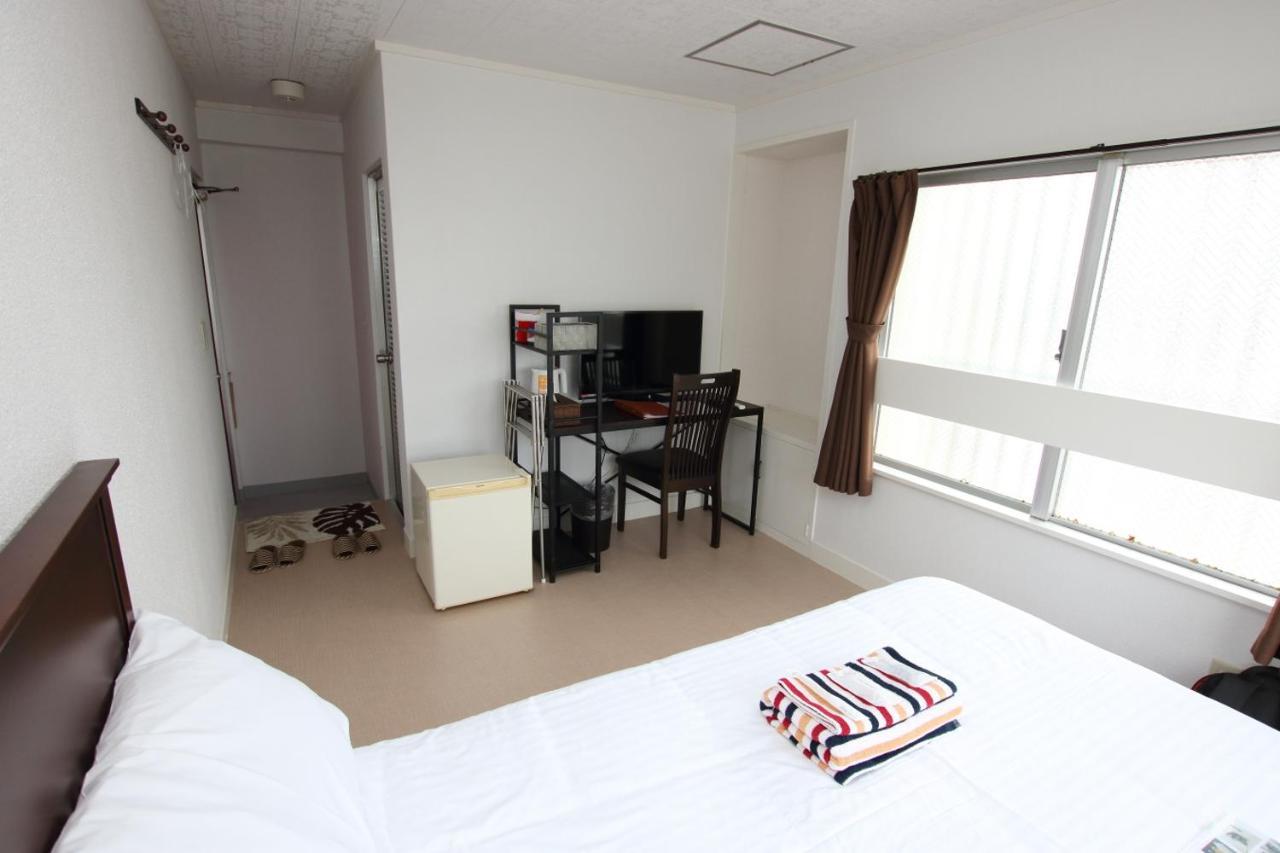 Seven House Urasoe Hotel Bagian luar foto